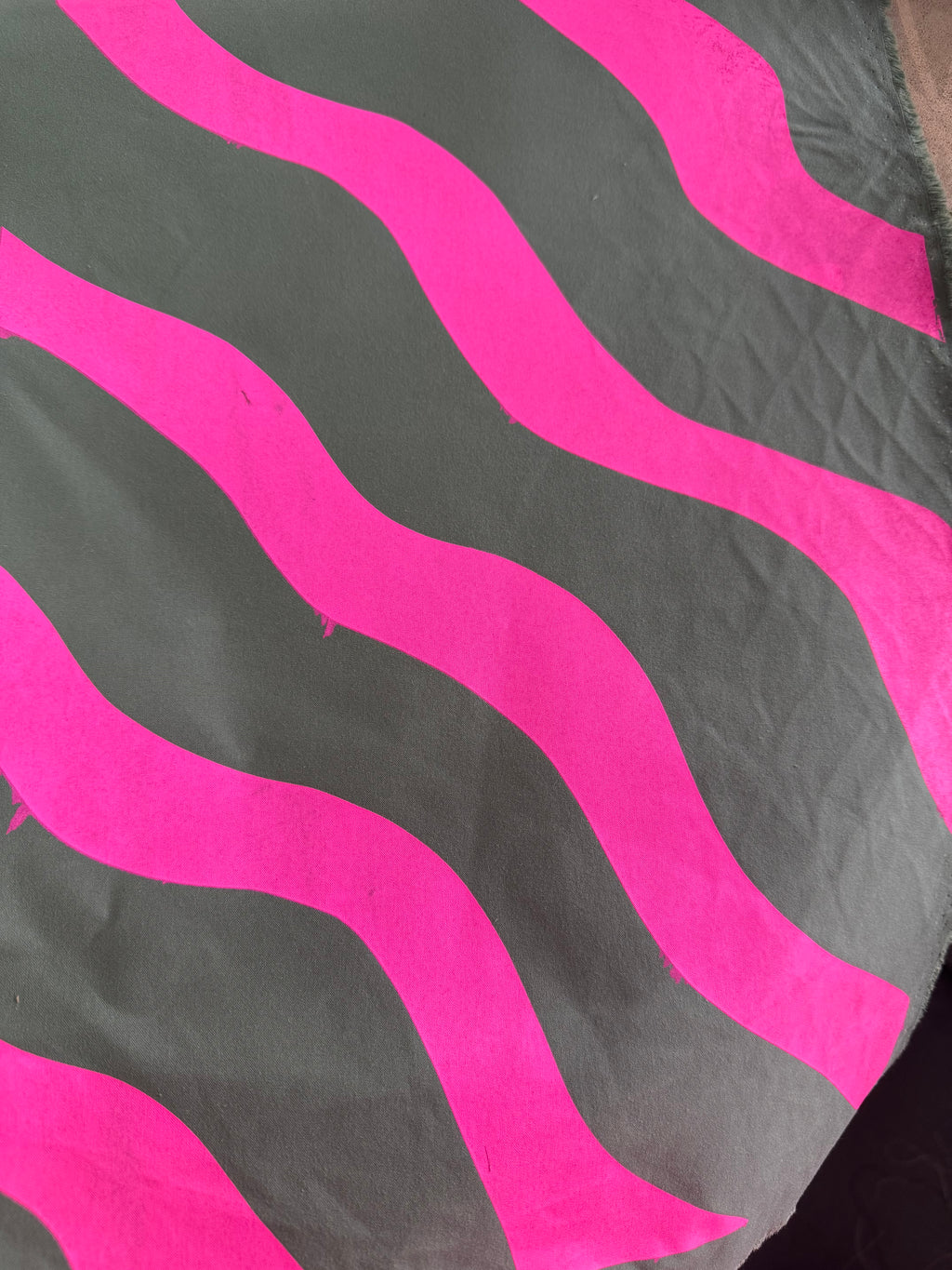 Wavy Pattern Semi Circle Crossbody Bag