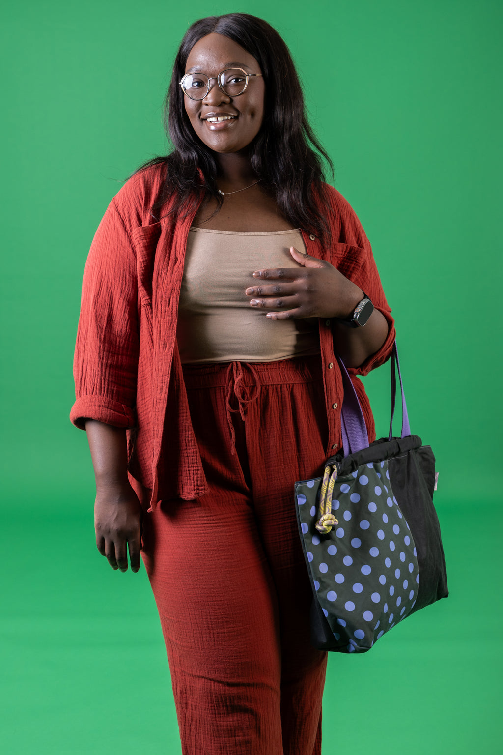 Polka Dots Maxi Tote Bag: Stylish Two-Colour Print for Fashion Enthusiasts